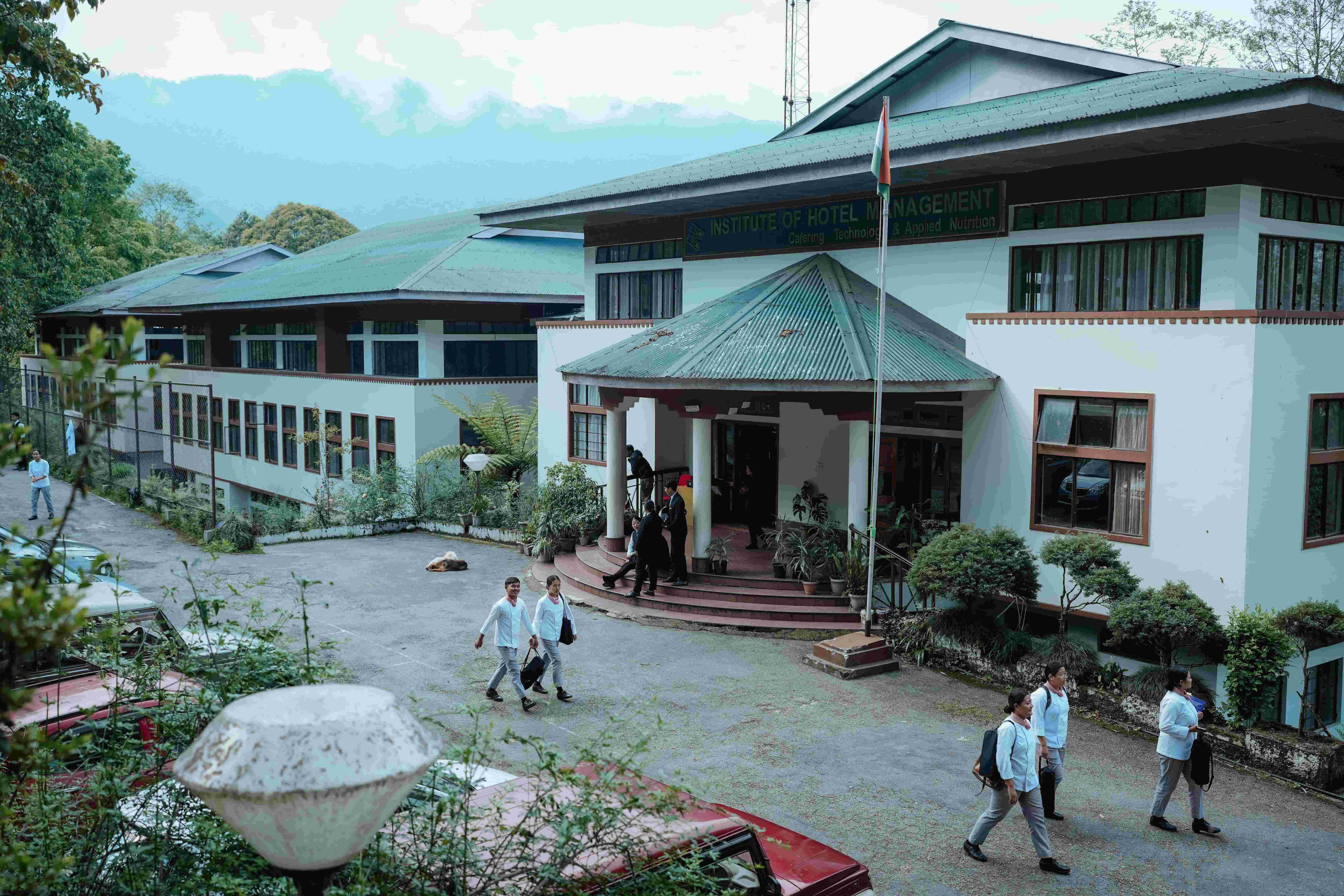 /Campus